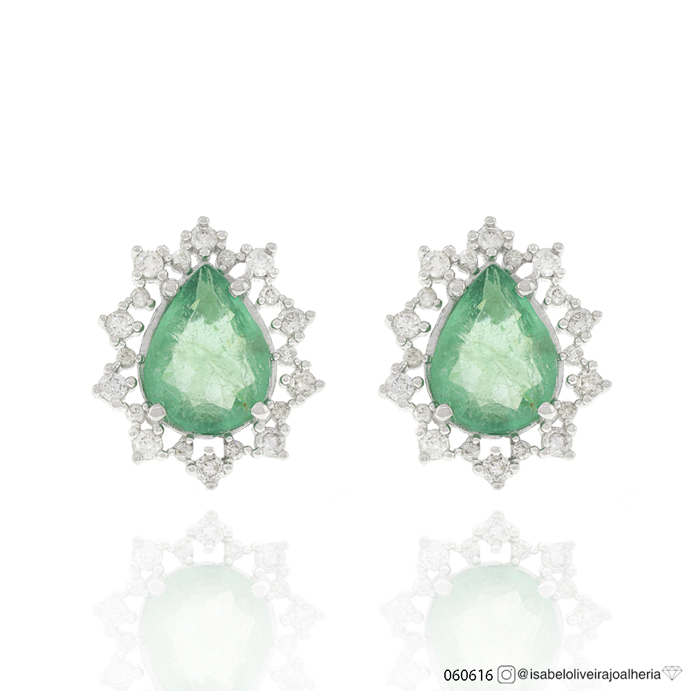 Brinco 2 Esmeraldas Brasileiras Gota 2,00ct com Diamantes em Ouro Branco 18k