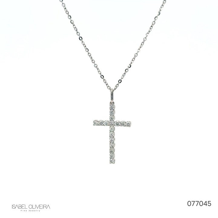 Colar com Pingente Cruz 17 Brilhantes 0,27CT 43CM 1,20G Ouro Branco 18K - Coleçao Crucifixo
