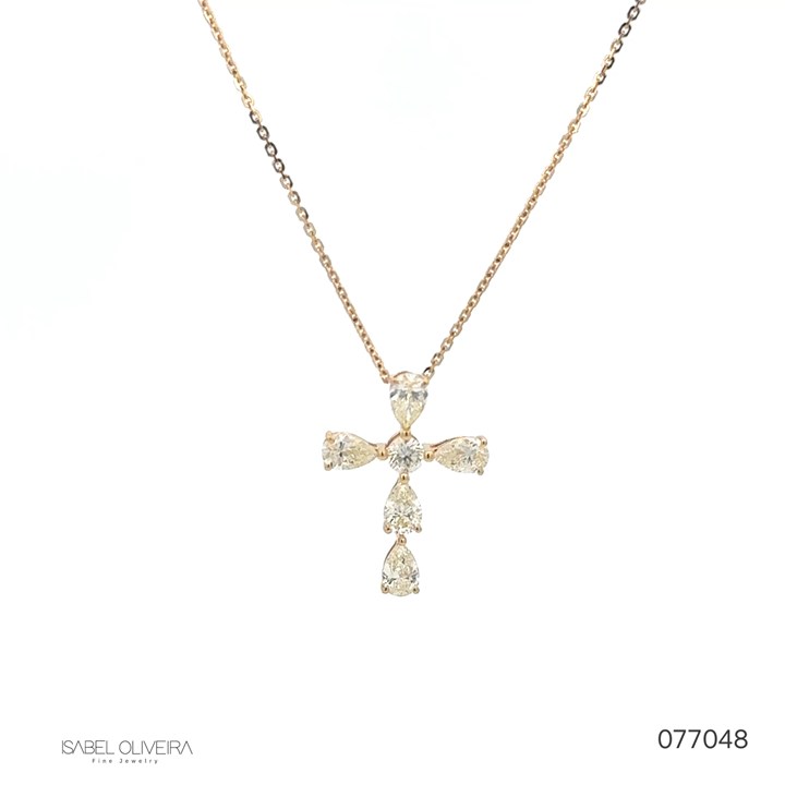 Colar Crucifixo 5 Diamantes Gota 1,53ct 1 Brilhante 0,19ct 43cm 2,82g Ouro Amarelo 18k - Coleção Crucifixos