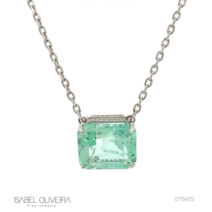 Colar Esmeralda Colombiana Octogonal 10,68ct 52 Brilhantes 0,26ct J SI1 60cm 10,92g Ouro Branco 18k - Coleção Colômbia Emerald
