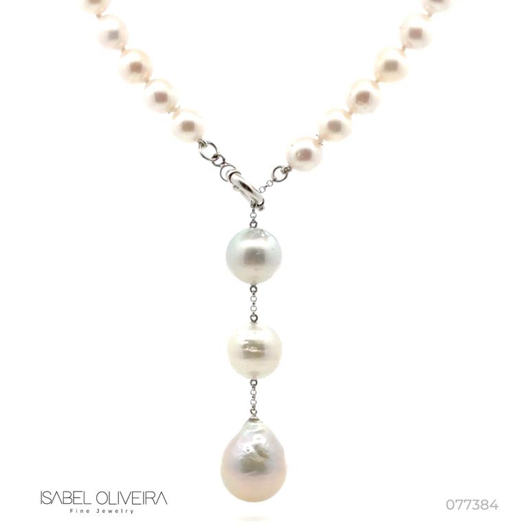 Colar Gravata 45 Pérolas South Sea Redonda 9-10 mm 3 Pérolas South Sea Irregular 44cm 57g Ouro Branco 18k - Coleção Over The Moon