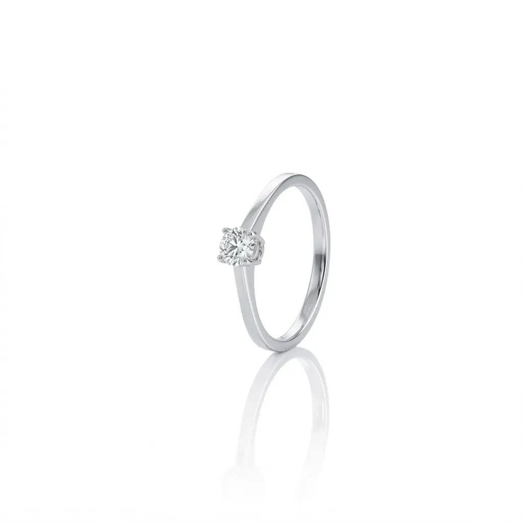30-ANEL Solitario Brilhante 0,32CT H VS2 2,22G Ouro Branco 18K - Coleçao Only You
