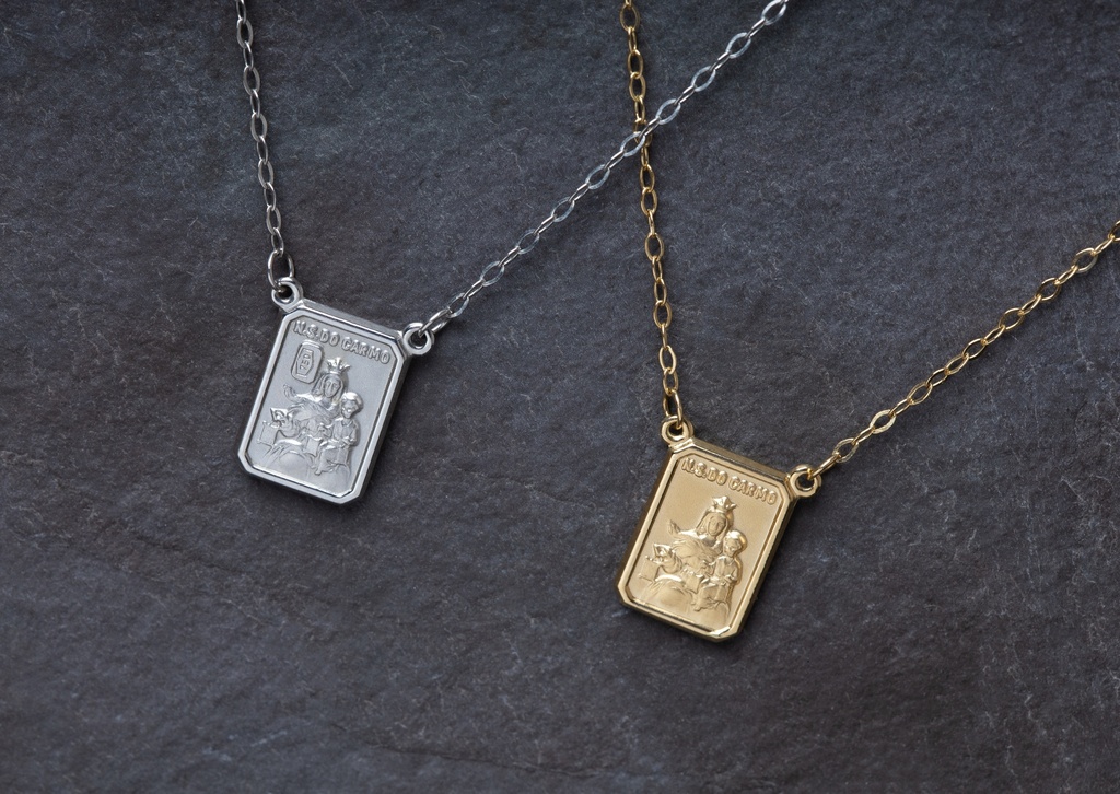 ESCDU48BP-ESCAPULARIO Infantil Face Dupla Retangular 9X12MM Sagrado Coraçao de Jesus e Nossa Sra Carmo Corrente Cartier 48CM 3,10G Ouro Branco 18K - Coleçao Escapulario