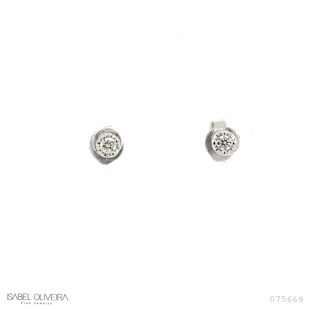 4,5-Brinco 2 Brilhantes 0,09ct 0,67g Ouro Branco 18k - Coleção Only You