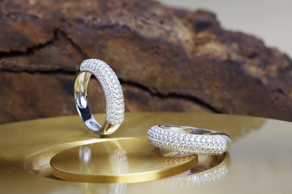 Meia Aliança 5 Fileiras Pavê 87 Brilhantes 1,01ct g VS1 3,84g Ouro Branco 18k - Coleção Pavê