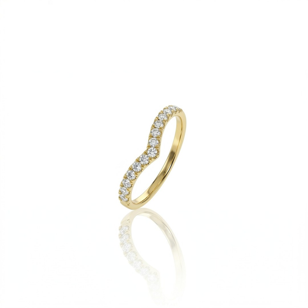 [076867] MEIA ALIANÇA V 15 BRILHANTES 0,32CT 1,67G OURO AMARELO 18K - COLEÇAO SOULMATES