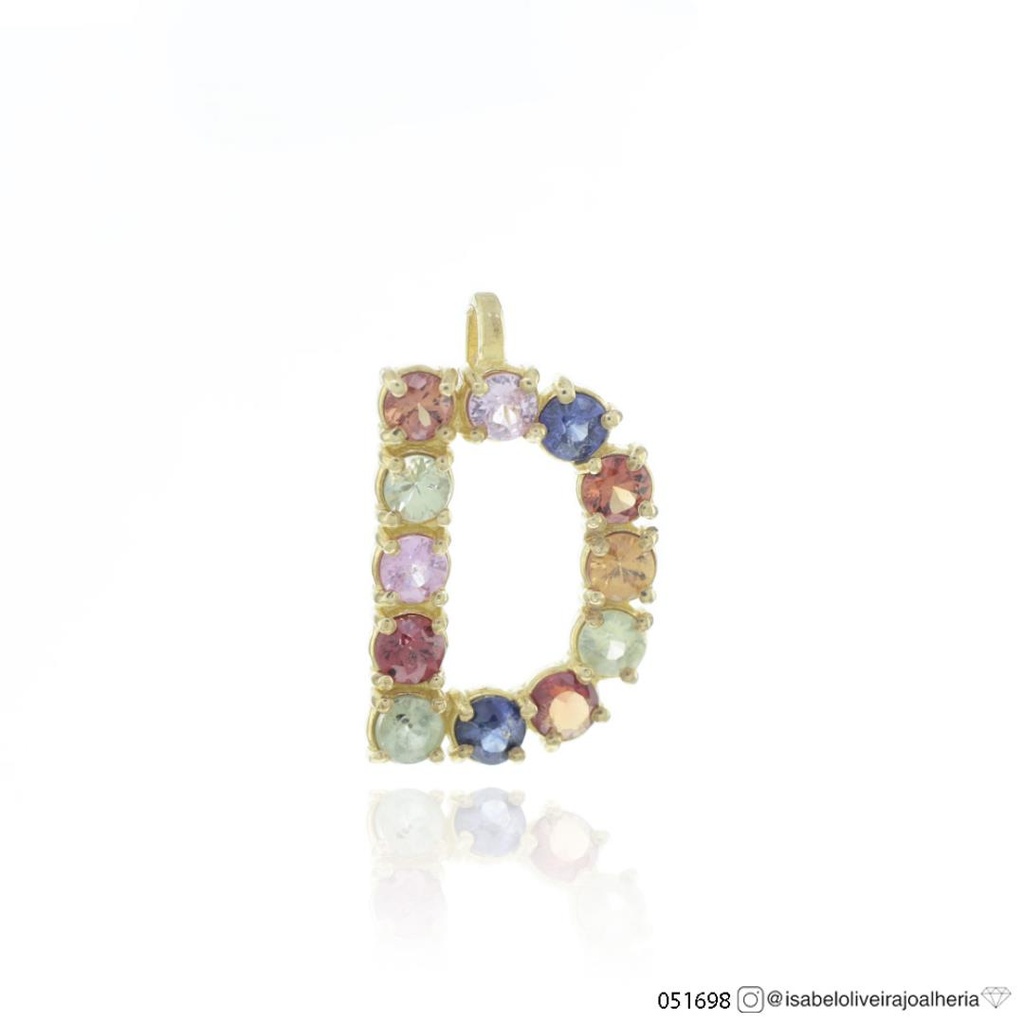 [051698] Pingente Letra D 12 Safiras Coloridas 2,50mm 0,72ct 1,10g Ouro Amarelo 18k - Coleção History