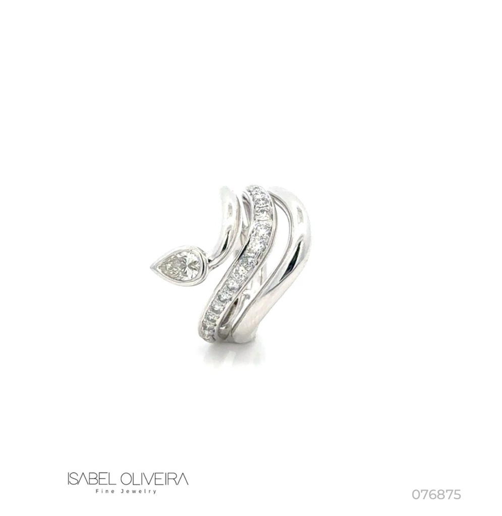 Anel 2 Aros Lisos 1 Diamante Gota 0,44CT 17 Brilhantes 0,40CT 7,23G Ouro Branco 18K - Coleçao Laisa