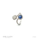 Anel Aberto 1 Safira Azul Cushion 0,77CT 1 Diamante Cushion 0,32CT 76 Brilhantes 0,48CT 3,31G Ouro Branco 18K - Coleçao Laisa