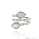 ANEL DUPLO 2 DIAMANTES GOTA 1,13CT 34 BRILHANTES 0,34CT 17 BAGUETES 2,02CT 5,49G OURO BRANCO 18K - COLEÇAO ONASSIS