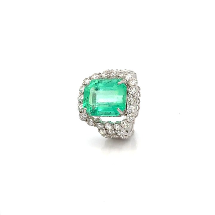 Anel Esmeralda Colombiana Octogonal 11,17CT 52 Brilhantes 3,90CT H SI1 VS2 10,61G Ouro Branco 18K - Coleçao Colombia Emerald