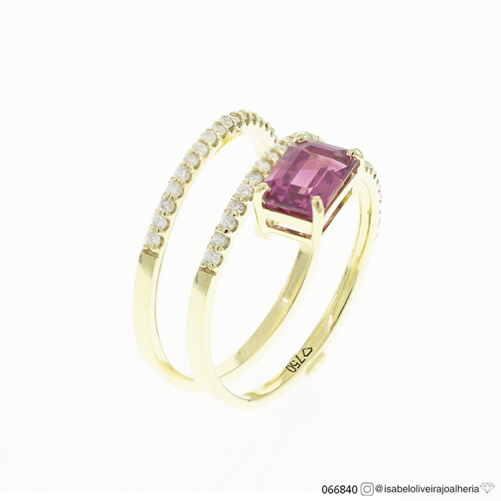 [066840] Anel 1 Rubelita Octogonal 1,06ct com Diamantes em Ouro Amarelo 18k