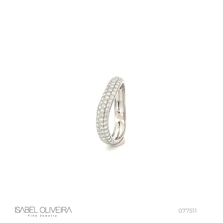 Anel Onda 4MM 67 Brilhantes 0,63CT H VS2 2,96G a 2,78G Ouro Branco 18K - Coleçao Pave