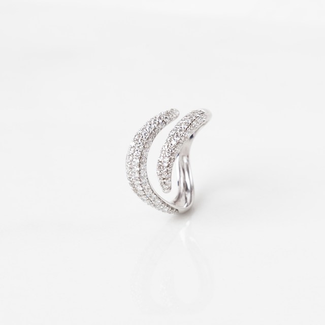 [074200] Anel Onda Aberto 4mm 109 Brilhantes 0,84ct H VS2 3,59g Ouro Branco 18k - Coleção Pavê