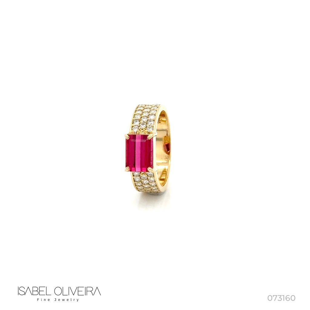 Anel Reto Rubelita Octogonal 1,77CT 36 Brilhantes 0,60CT H VS2 4,77G Ouro Amarelo 18K - Coleçao Rubelita