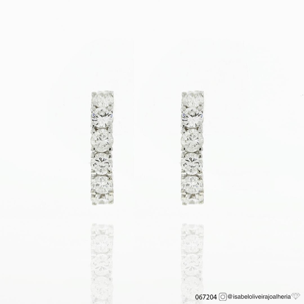 ARG01BRIBG-Argola 13mm Diâmetro Fio Quadrado 1,50mm 1 Fileira com Meia Cravação 12 Brilhantes 0,70ct 2,40g Ouro Branco 18k - Argolas Fashion