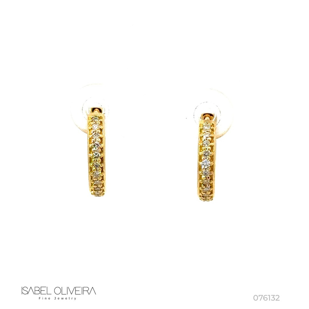 [076132] ARG02BRIAG-Argola 13,50mm Diâmetro 1 Fileira com Meia Cravação 28 Brilhantes 0,25ct H VS2 2,92g Ouro AMARELO18K - Coleção Argolas Fashion