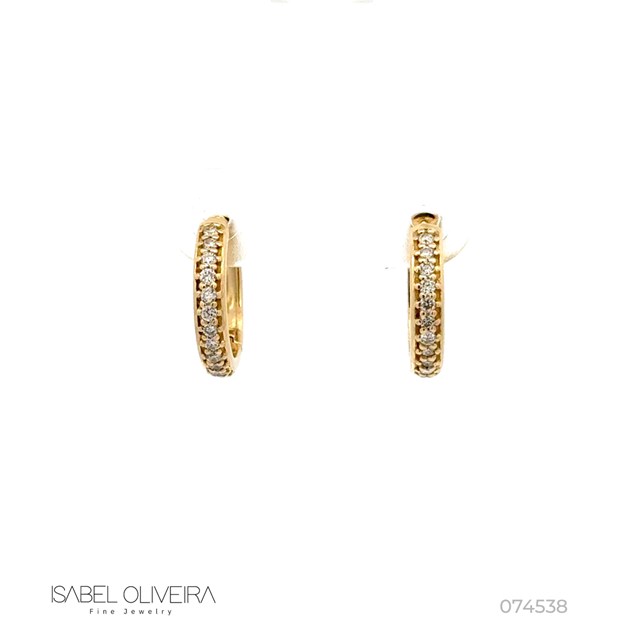 [074538] ARG02BRIAG-Argola 13,50mm DIAMETRO1 Fileira com Meia Cravação 28 Brilhantes 0,26ct H VS2 2,74g Ouro AMARELO18K - Coleção Argolas Fashion