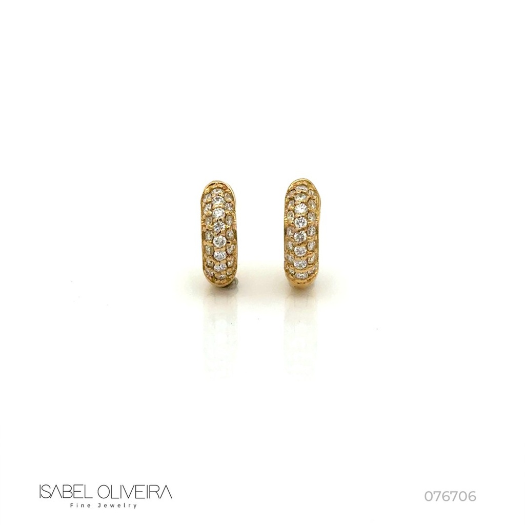 ARG03BRIAM-Argola 12mm Diâmetro Meia Cana 3 Fileiras Pavê Meia Cravação 44 Brilhantes 0,40ct g VS1 2,70g Ouro Amarelo 18k - Coleção Argolas Fashion