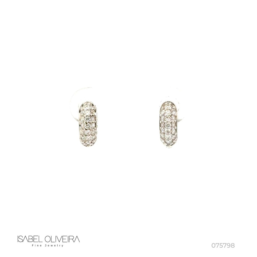 [075798] ARG03BRIBP-Argola 10mm Diâmetro Meia Cana 3 Fileiras Pavê Meia Cravação 34 Brilhantes 0,29ct H VS2 2,13g Ouro Branco 18k - Coleção Argolas Fashion