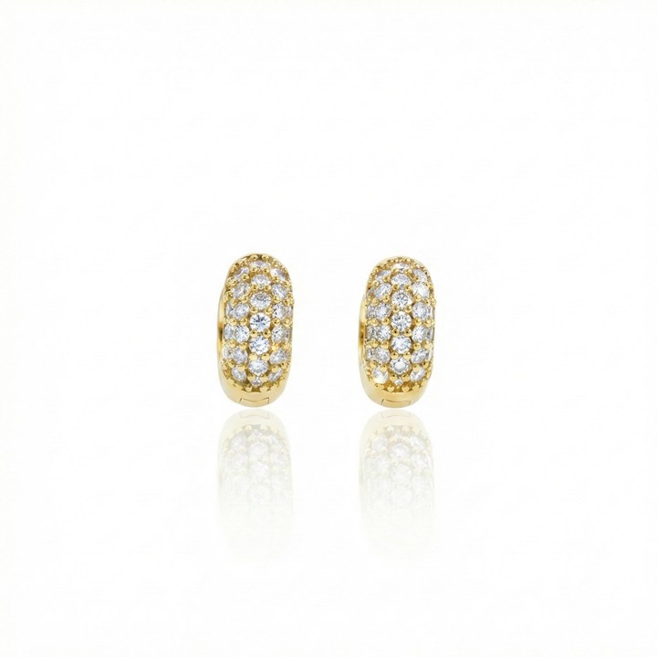 [069495] ARG05BRIAP-Argola 10mm 5 Fileiras Cravação Externa 54 Brilhantes 0,48ct g VS1 3,45g Ouro Amarelo 18k - Coleção Argolas Fashion