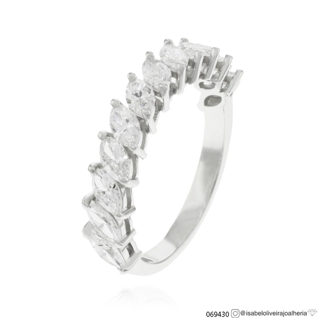 [069430] 12-Meia Aliança 12 Diamantes Navete D/f VVS 1,47ct 3,27g Ouro Branco 18k - Coleção Soulmates