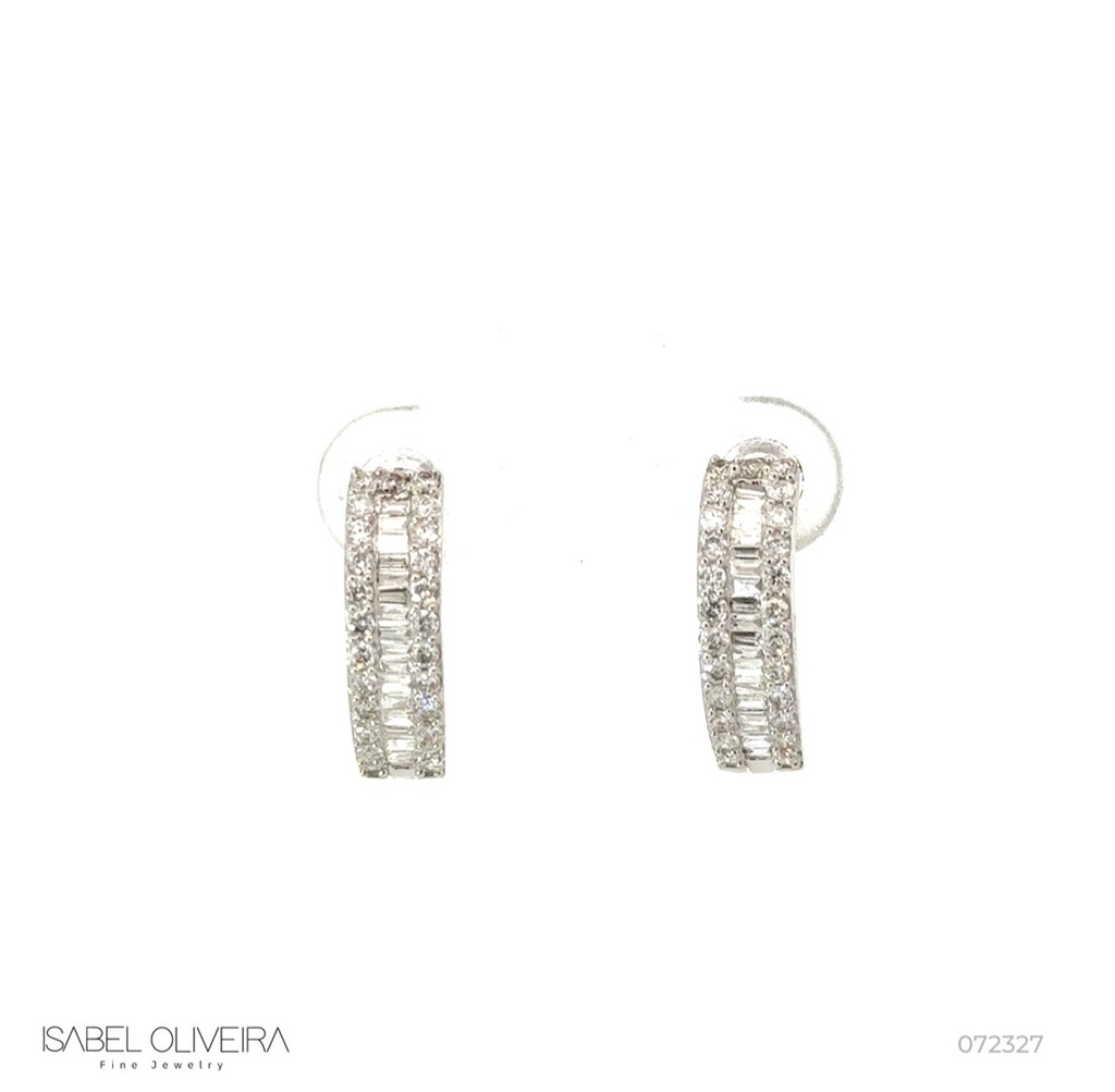 [072327] Argola Diamantes Trapézio 0,19ct 50 Brilhantes 0,45ct 3,04g Ouro Branco 18k - Coleção Argolas Fashion