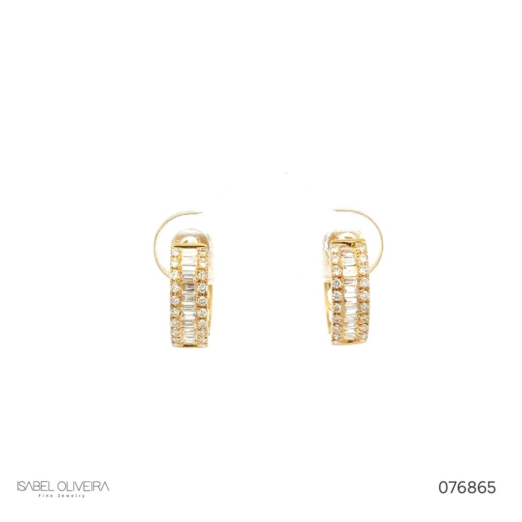 [076865] Argola Diamantes Trapézio 0,20ct 40 Brilhantes 0,19ct 2,0g Ouro Amarelo 18k - Coleção Argolas Fashion