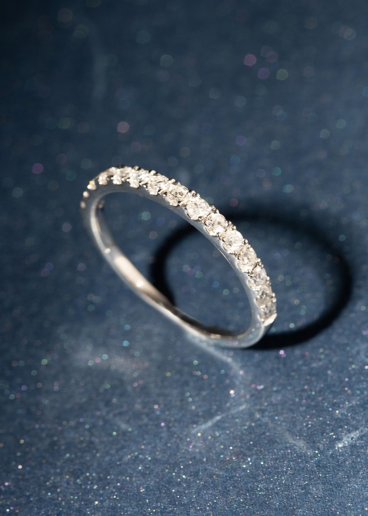 2,5-MEIA Aliança 15 Brilhantes 0,38CT 1,65G Ouro Branco 18K - Coleçao Soulmates