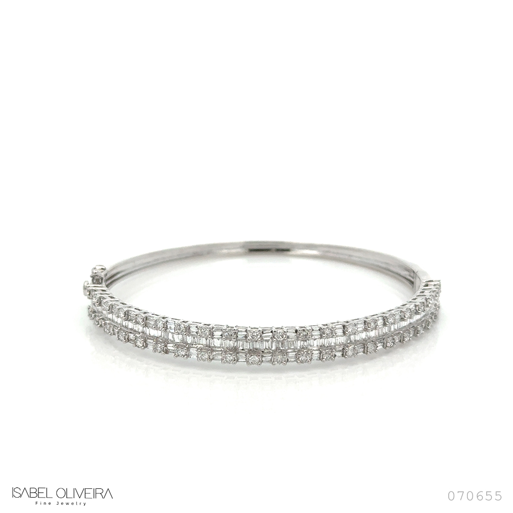 [070655] Bracelete 42 Brilhantes 0,78ct Diamantes Trapézio 0,96g 11,40g Ouro Branco 18k - Coleção Onassis