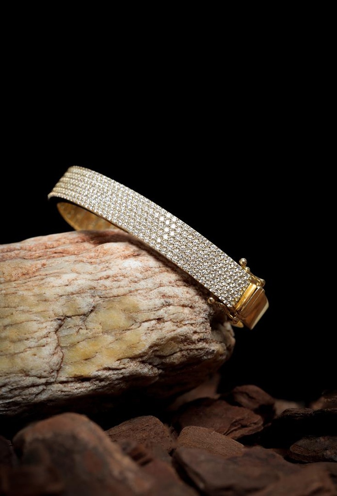 [073151] Bracelete 9mm Pavê de 321 Brilhantes 4,54ct H VS2 21,50g Ouro Amarelo 18k - Coleção Pavê