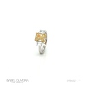 Anel 1 Diamante Fancy 2,51ct 2 Diamantes 0,43ct 5,63g Ouro Branco 18k - GIA 2231859068 - Coleção Laisa