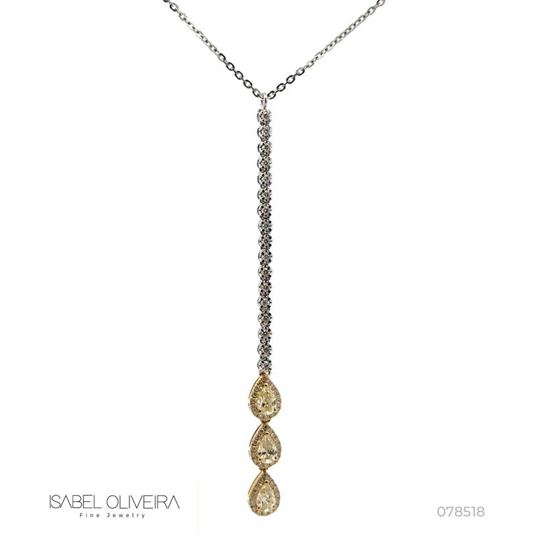 Colar com Pingente Pendurado 3 Diamantes Gota 0,69CT 65 Brilhantes 0,37CT 4,65G Ouro Branco e Amarelo 18K - Coleçao Laisa