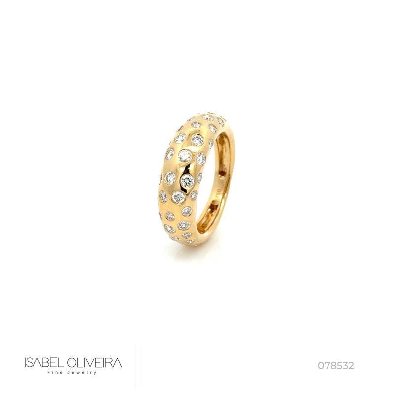 Anel Salpicado 42 Brilhantes 1,17CT 4,20G Ouro Amarelo 18K - Coleçao Laisa