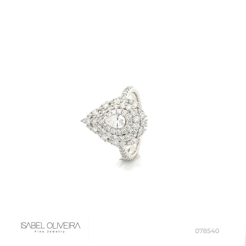 Anel 1 Diamante Gota 0,24CT 74 Brilhantes 1,07CT 4,15G Ouro Branco 18K - Coleçao Laisa