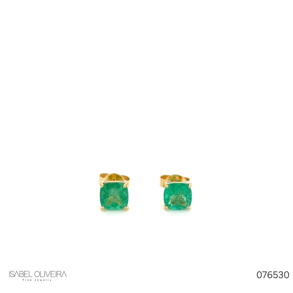 Brinco 2 Esmeraldas Brasileiras Cushion 6MM 1,60CT 1,47G Ouro Amarelo 18K - Coleçao Brazilian Emerald