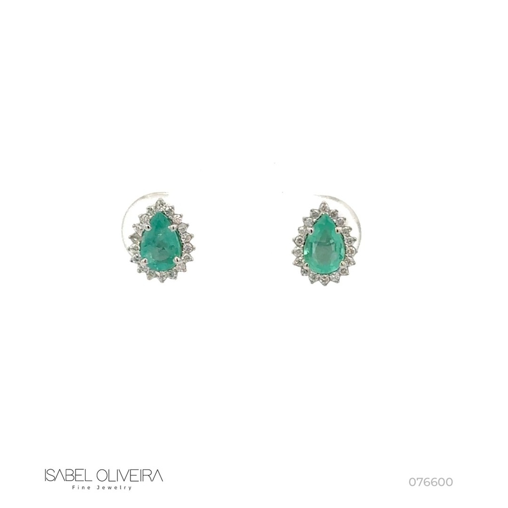 Brinco 2 Esmeraldas Brasileiras Gota 0,76ct com Diamantes em Ouro Branco 18k