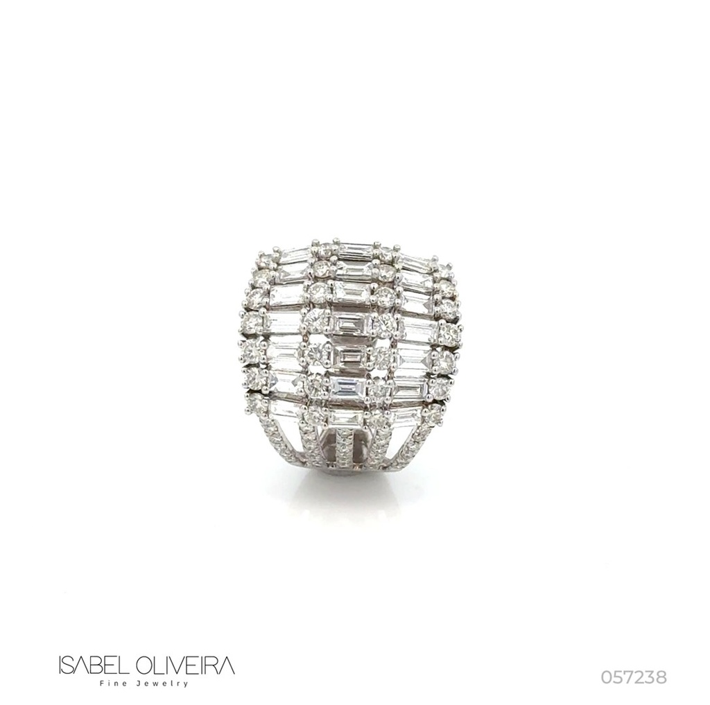 Anel Bombê 21 Baguetes 1,67ct 88 Brilhantes 1,24ct H VS2 6,80g Ouro Branco 18k - Coleção Laisa